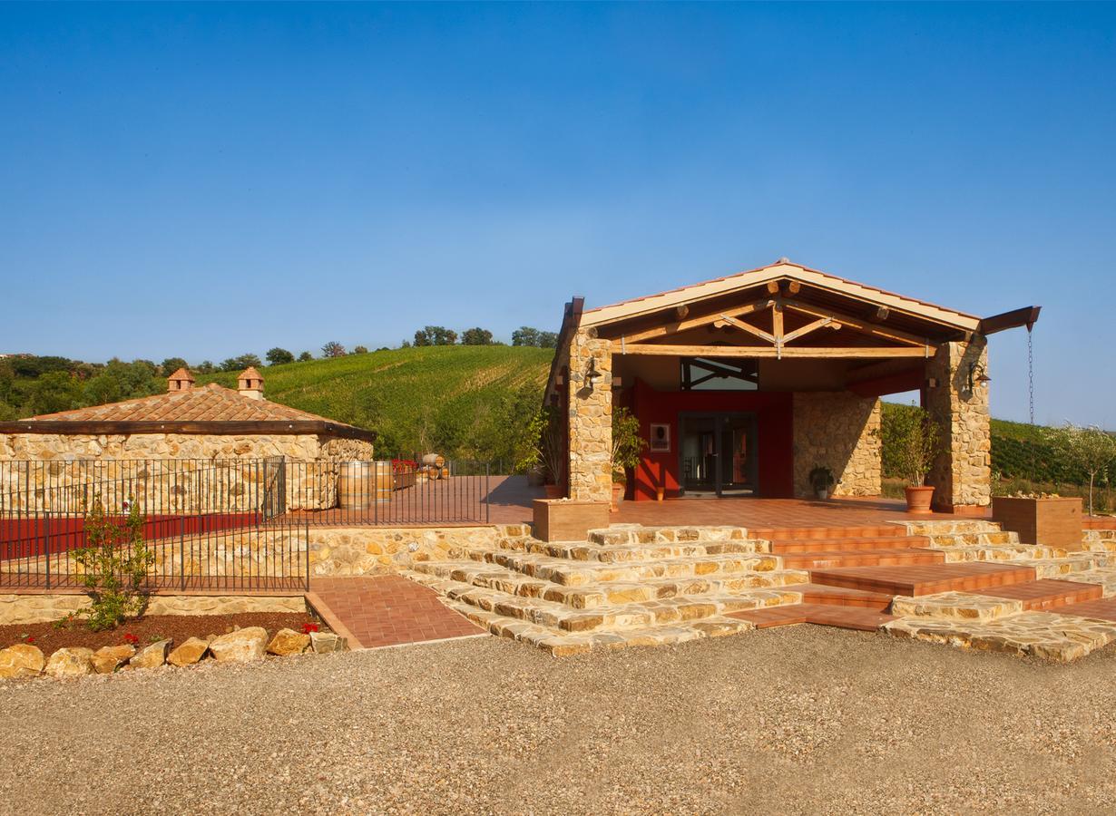 Agriturismo & Cantina Tenuta Casteani Ribolla ภายนอก รูปภาพ