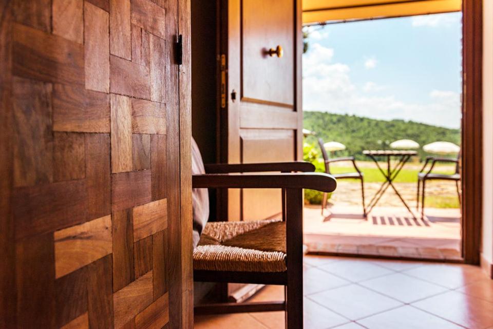 Agriturismo & Cantina Tenuta Casteani Ribolla ภายนอก รูปภาพ